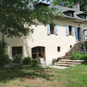 https://combecave.midi-pyreneeshotels.com